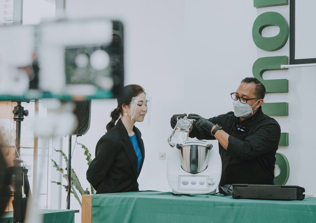 Be a Professional Home Cook with Thermomix