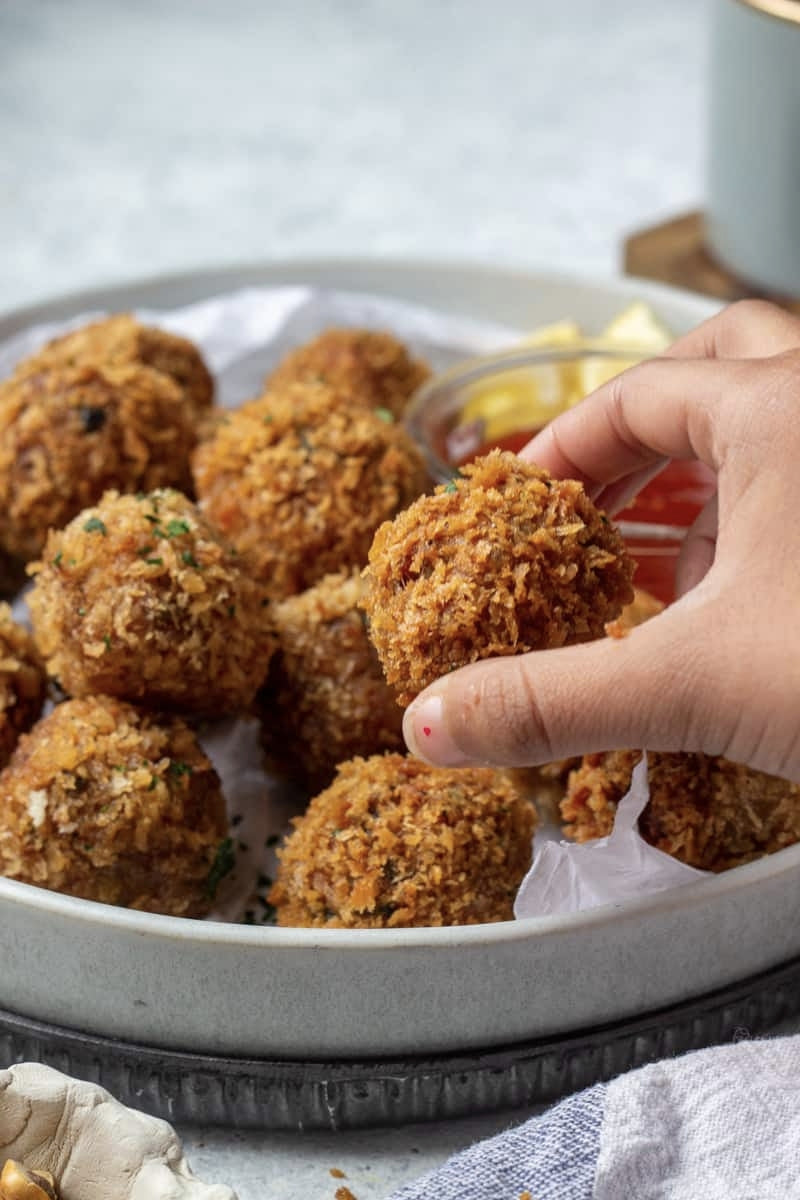 Soda Cracker Fried Chicken Meatballs