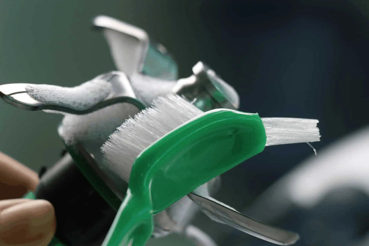 GREEN BRUSH SET